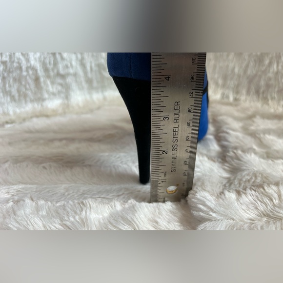 Chinese Laundry Blue Two-Toned High Heels - Picture 15 of 15